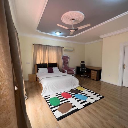 T'S Place Adenta Luaran gambar